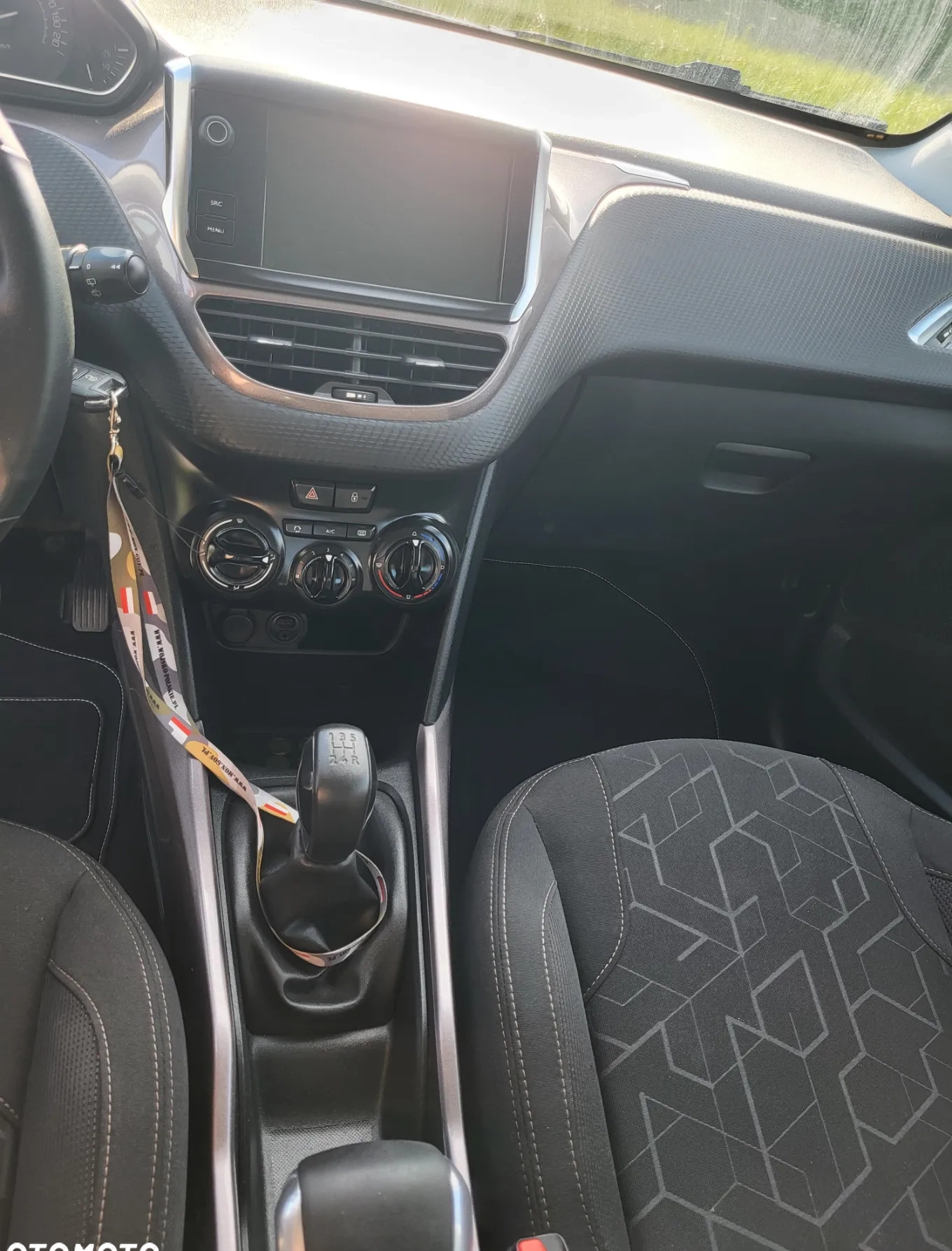 Peugeot 2008 cena 34700 przebieg: 112000, rok produkcji 2014 z Kielce małe 154